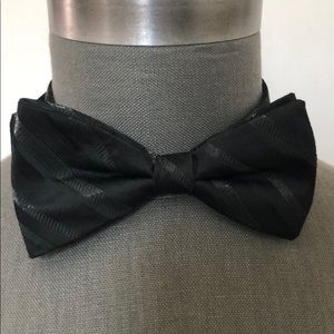 Black bow tie